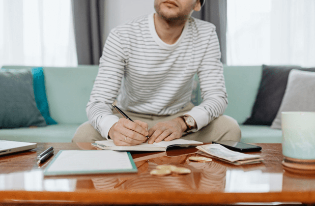 Online Payday Loans: Things to Consider for First-Time Borrowers
