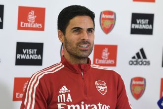 Martin Keown questions the timing of Arsenal's decision to give Mikel Arteta a contract extension