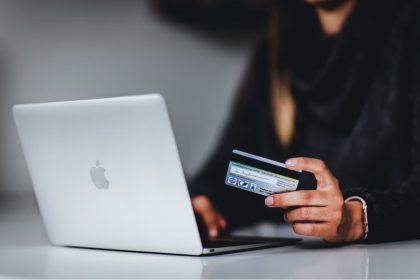 Online Betting Essential Tips and Strategies You Should Know