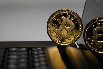 New To Bitcoin Investing? Here Are Helpful Bitcoin Trading Guide