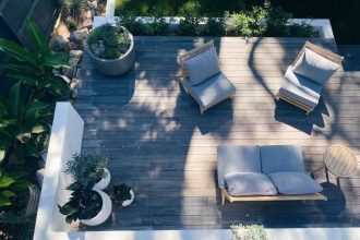How to Properly Build Your Own Garden Deck