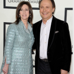 Who Is Billy Crystal's Wife, Janice Crystal?