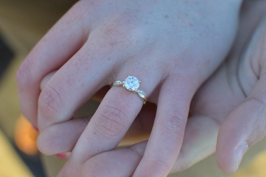 Lab Diamond Rings – A Guide to Man-Made Diamonds for Rings