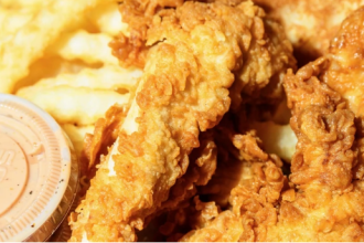 What Is the Difference between Zaxby and Canes?
