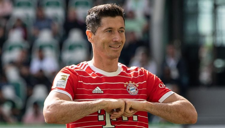 Former Chelsea star delivers his verdict on Robert Lewandoski to Chelsea speculations.