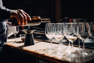 The Best Materials for Your Outdoor Bar Countertop