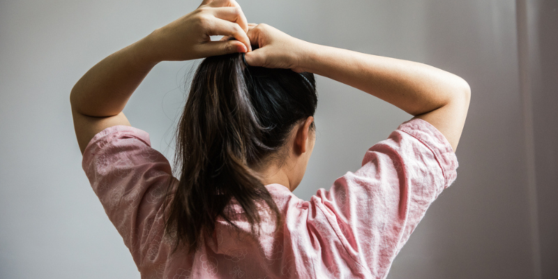 Lifesaving Tips to Look After the Hair While Traveling