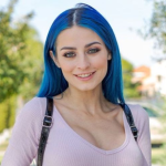 Jewelz Blu Wiki, Bio, Net Worth, Boyfriend, Height, Weight, Age, Measurements