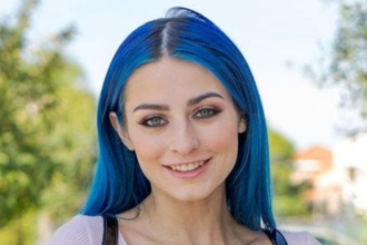 Jewelz Blu Wiki, Bio, Net Worth, Boyfriend, Height, Weight, Age, Measurements