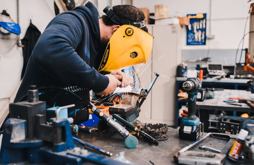 How Can Manufacturing Improve Productivity and Efficiency?