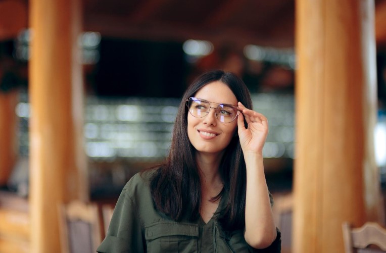 Make Your Work Life Convenient With 7 Anti-Glare Glasses