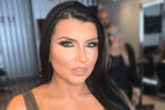 Romi Rain Biography, Wiki, Net Worth, Husband, Family Background, Hot Photos, Measurement