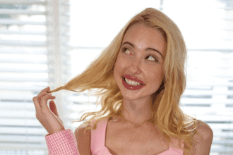 Chloe Cherry Biography, Wiki, Net Worth, Husband, Family, Background, Hot Photos, Measurement, and More