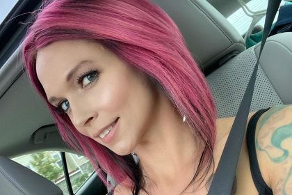 Anna Bell Peaks Wiki, Bio, Net Worth, Boyfriend, Body Measurement, Family Background, And More.