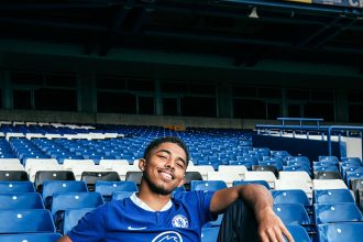 Watch Wesley Fofana's tour and first interview at Stanford Bridge.