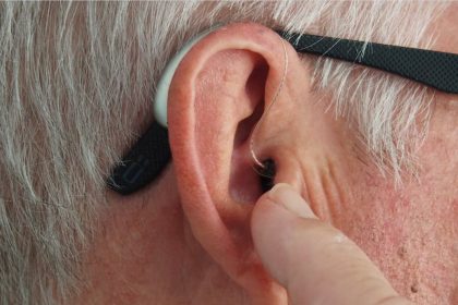 What to Look For When Choosing a Hearing Aid