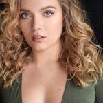 Nadia White Biography, Wiki, Net Worth, Husband, Family Background, Hot Photos, Measurement, And More.