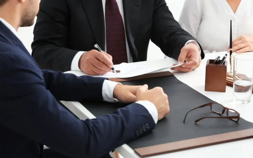 How to Make Money As a Notary
