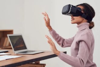 Free Woman Using Virtual Reality Goggles Stock Photo
