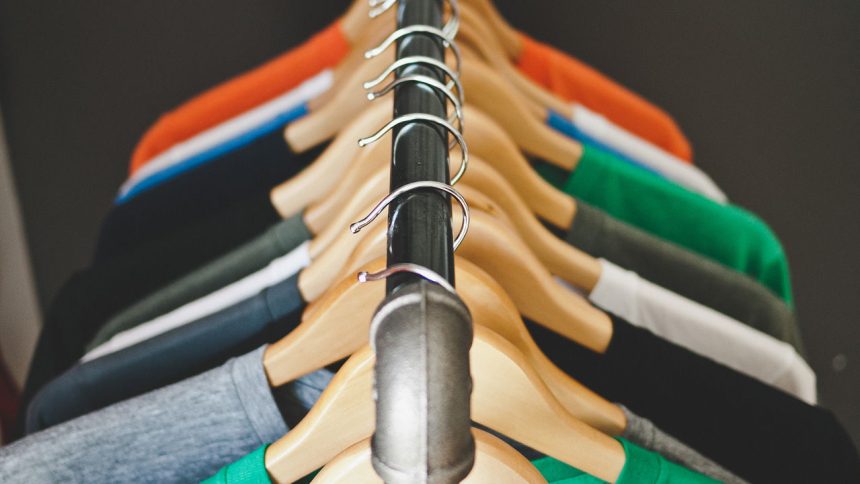 What to look for while selecting a private label clothing manufacturer?