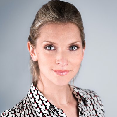 Phillipa Coan (Jude Law's Wife) Wiki, Biography, Wife, Net Worth, Family, Kids, Body Measurement, Photos, and More.