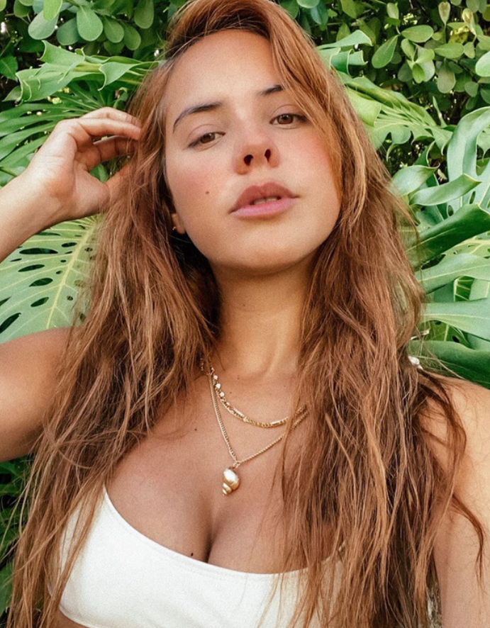 Gabriela Berlingeri (Bad Bunny Girlfriend) Biography, Wiki, Net Worth, Height, Age, Career, Photos, and More.