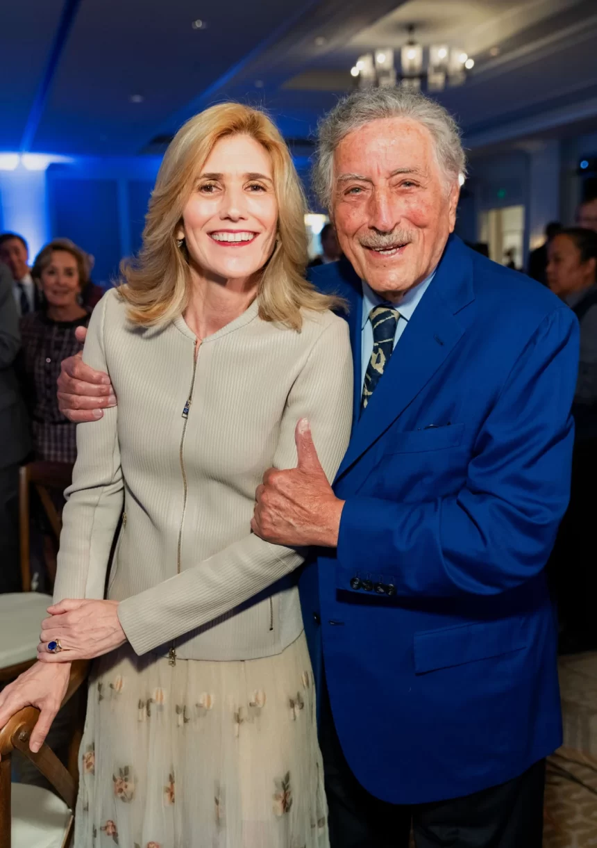 Susan Crow ( third wife of Tony Bennett) Biography, Wiki, Net Worth, Husband, Family, Measurement, And More.