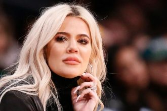 Khloe Kardashian Biography, Wiki, Net Worth, Husband, Family Background, Measurement, And More.