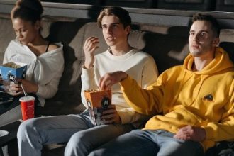 5 Good Benefits Of Watching Movies