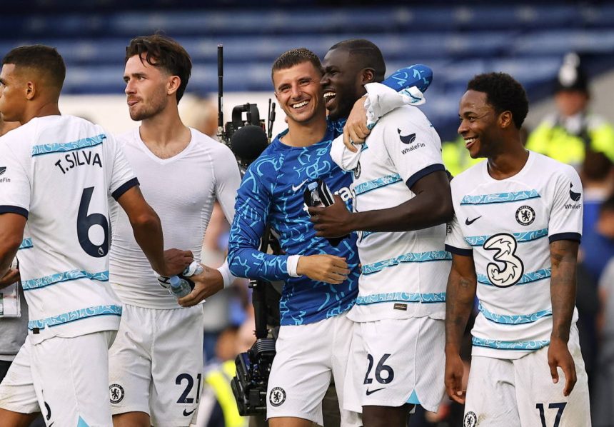 Paul Parker slams the Chelsea team and Kalidou Koulibaly.