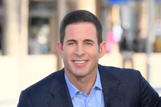 Tarek el Moussa Biography, Wiki, Net Worth, Spouse, Family Background, Measurement, And More.