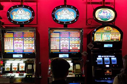 Are Slot Machines Connected to Each Other?