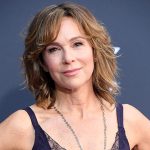 Jennifer Grey Biography, Wiki, Net Worth, Spouse, Family Background, Measurement, And More.