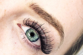Difference Between Classic, Volume & Hybrid Eyelash Extensions