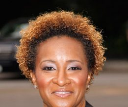 Wanda Sykes Biography, Wiki, Net Worth, Family, And More