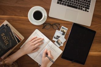 Top 10 Commercial Real Estate Journalists and Their Industry Impact