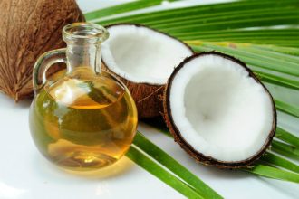 7 Beauty Benefits of Coconut Oil