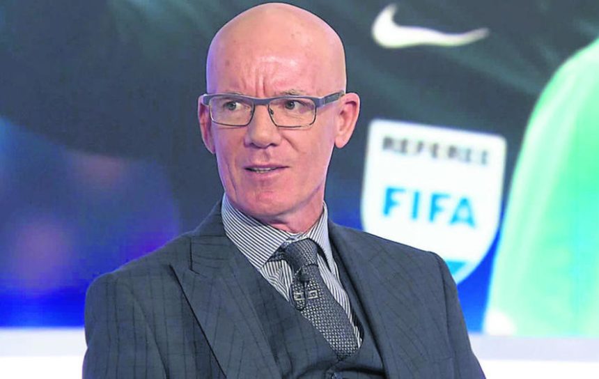 Former Premier League referee Dermot Gallagher delivered a verdict on Tomas Soucek's handball against Chelsea.
