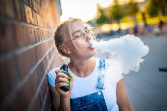 Beginner Guide: How To Vape Properly?