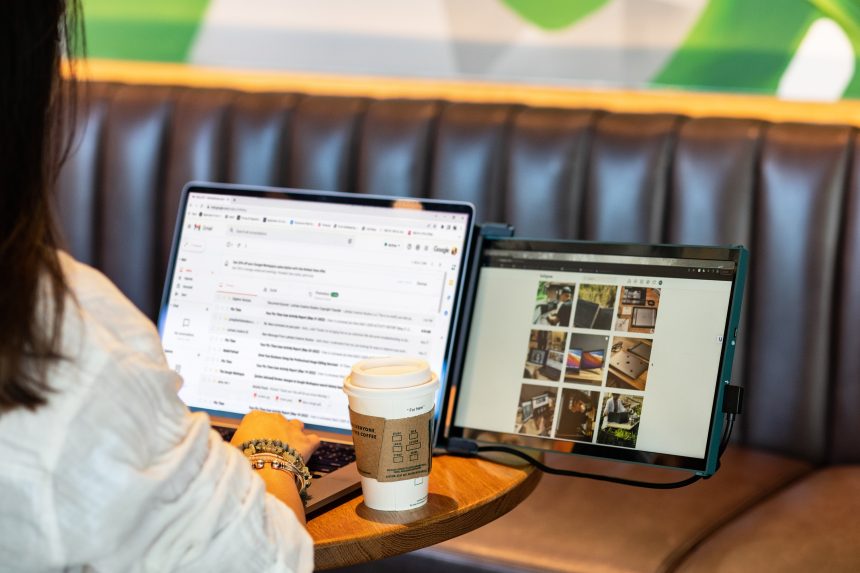 Top 5 Benefits of Using a High-Quality Laptop Monitor Extender