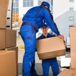 Pros and Cons of Hiring Movers