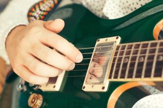 All about Vintage Electric Guitar: When Was Made, Types, and More