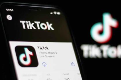 TikTok Imposes a 1-Hour Time Limit on All Teen Users