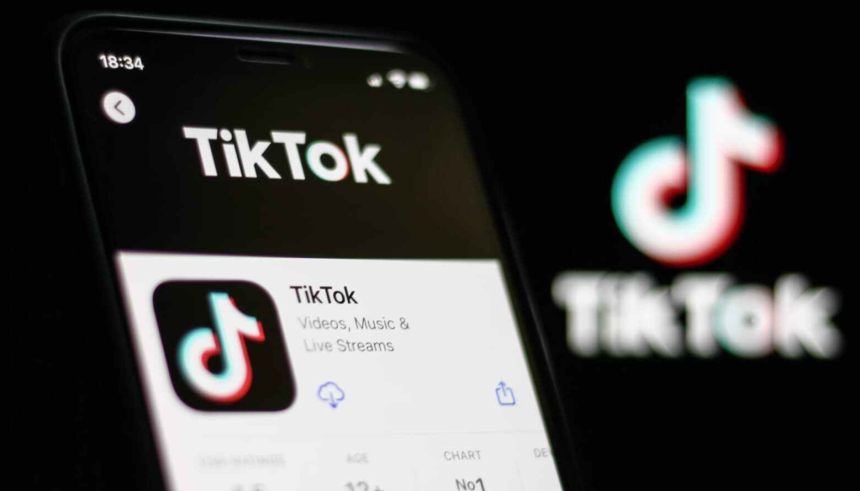 TikTok Imposes a 1-Hour Time Limit on All Teen Users