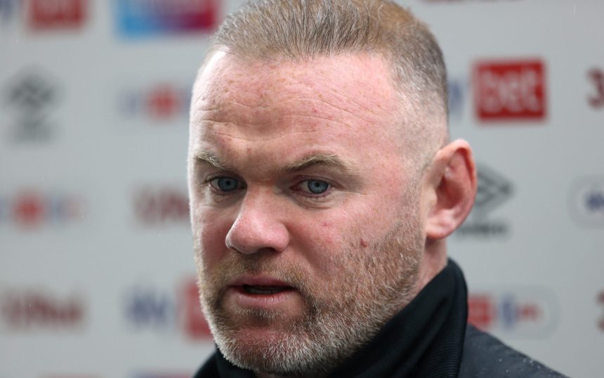 Wayne Rooney names Arsenal players of the season.
