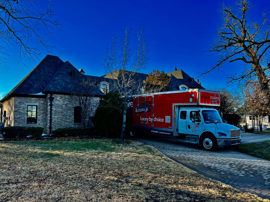 8 Essential Tips for a Stress-Free Long-Distance Move with Moving Services