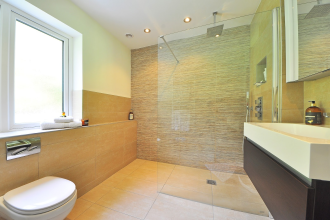 Beautify Your Old Bathroom With These 6 Updates