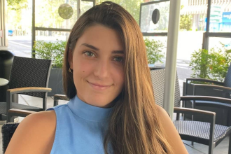 Carola Martinez persoal life, early life, and career