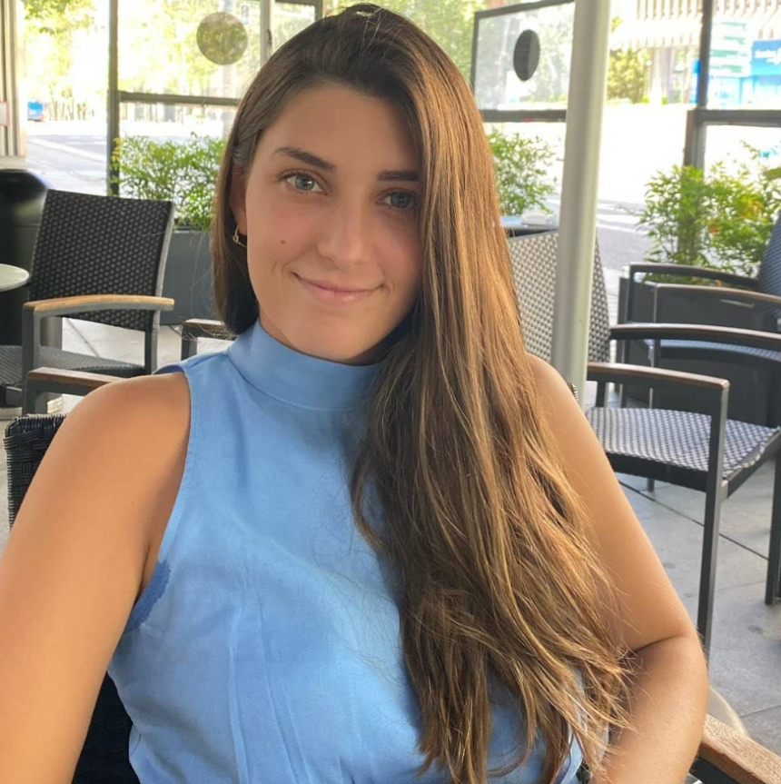 Carola Martinez persoal life, early life, and career