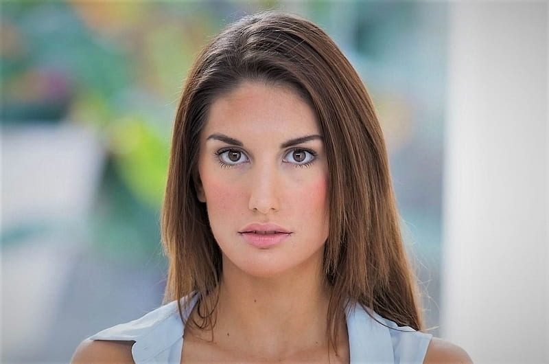 Mercedes Grabowski’s Wiki, Net Worth, Spouse, Family Background, Hot Photos, Measurement, And More.